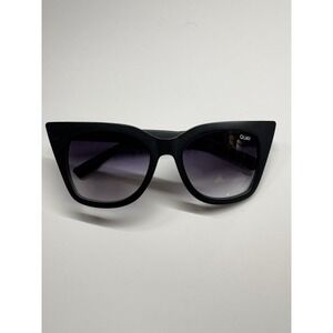 Quay Harper 1212 Sunglasses Black Cat Eye Retro